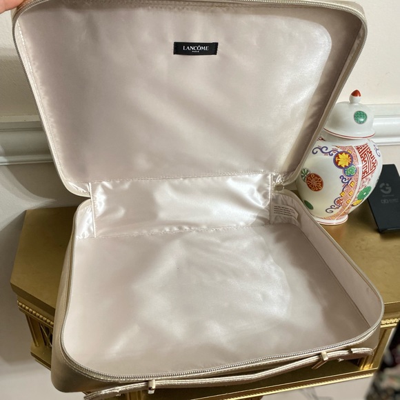 Lancome Limited Edition Golden Make Up Bag Case - Picture 7 of 9